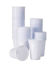 Copos Descartáveis Pilhas de copos descartáveis de plástico